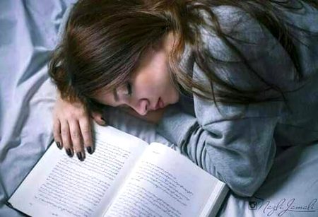 لکھنا پڑھنا چھوڑ دے بندے نیکی پہ رکھ آس
اوڑھ کے کمبل سوجا بندے رب کرے گا پاس ...