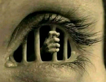 نبض و دل تو ڈوب گئے ہجر میں روتے روتے۔۔!!!
اور کیا چاہتے ھو نوح کا طوفان آئے ۔۔۔؟؟؟؟