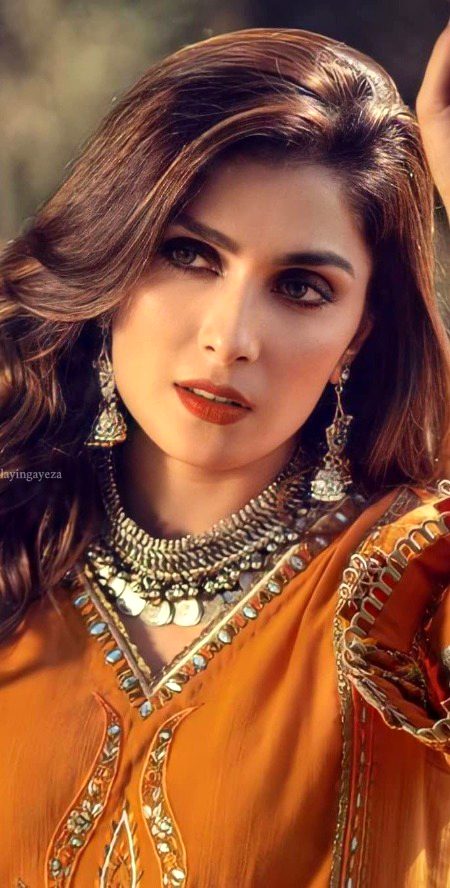 Pakistani Celebs image