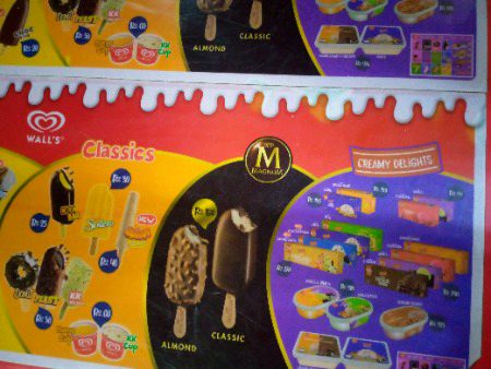 Jis jis ko jo jo pasand ho khareed kr kha lye
💕Merijan16💕