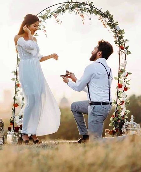 اک شخص اس طرح میرے دل میں اتر گیا❣️❣️
جیسے وہ جانتا تھا میرے دل کے راستے🙊🙊