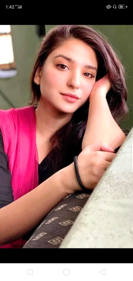 تجھ کو معلوم ھی نھیں ہے کتنے طلبگار ھیں تیرے.
ان فرشتوں سے پوچھ جو روز  دعا میں لکھتے ھیں نام تیرا🔥 MAHii 💔