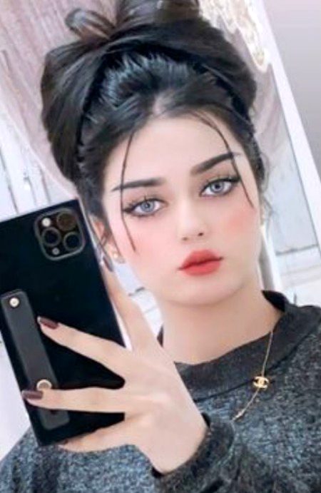 Beautiful People image
