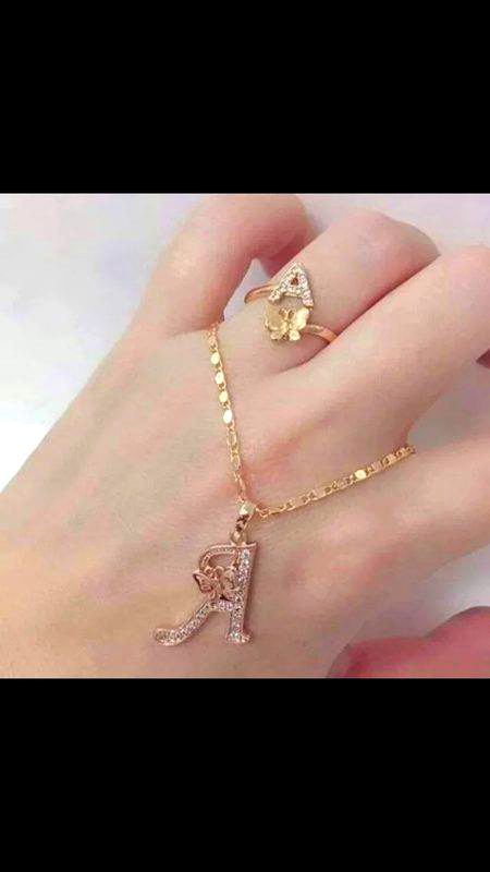 Log Marty hongy hussn pr😍😘
HaM ny kisi kharoos py dil hara hy🙊😋😜
Ayesha Ali..❤️❤️