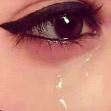 میں خود کو تجھ سے مٹاؤں گا  احتیاط کے ساتھ
تُو بس نشان لگا دے _____ جہاں جہاں ہوں میں...