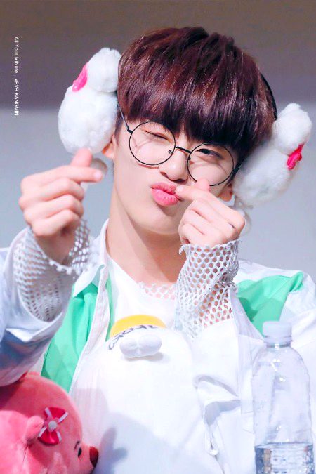 Beautiful People image