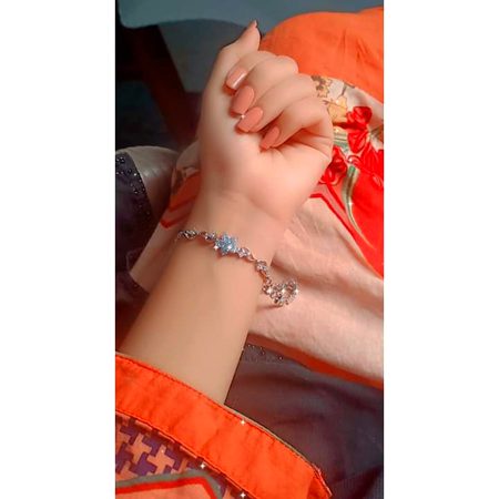 تو میرے دسترس میں آ اور پھر، میں تجھے سانس بھی نہ لینے دوں🖤
Heer😋😍