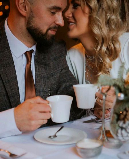 تم میں اور ایک کپ چائے درمیان میں
محبت کو کسی اور دلیل کی ضرورت نہ رہی
❤️☕