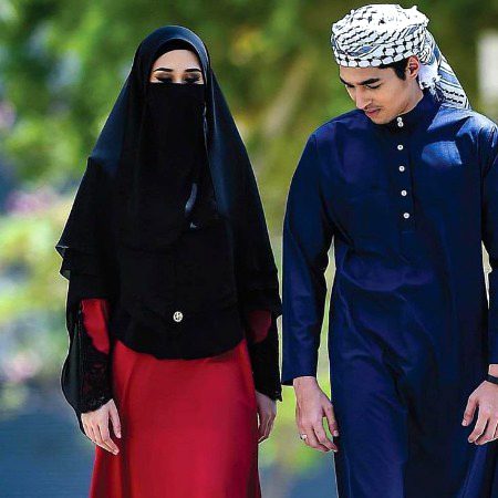 حوروں سے کہہ دو کہ وہ کسی گمان میں نہ رہیں
آپ میرے ہو
فرش پر بھی اور عرش پر بھی