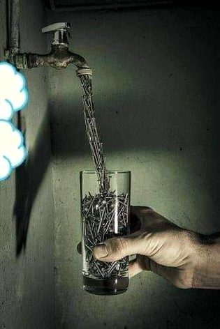 ﺁﭘﮑﮯ ﺍﻟﻔﺎﻅ ﺑﺮﺗﻦ ﻣﯿﮟ ﻣﺸﺮﻭﺏ ﮐﯽ ﻣﺎﻧﻨﺪ ﮨﻮﺗﮯ ﮨﯿﮟ۔ ﮐﻮﺷﺶ ﮐﺮﯾﮟ ﮐﮧ ﺍﺱ ﺑﺮﺗﻦ ﻣﯿﮟ ﮨﻤﯿﺸﮧ ﻣﭩﮭﺎﺱ ﺑﮭﺮ ﮐﺮ ﻟﻮﮔﻮﮞ ﮐﻮ ﭘﻼﺋﯿﮟ ﻧﮧ ﮐﮧ ﮐﺎﻧﭩﮯ ﺟﻨﮑﯽ ﭼﮭﺒﻦ ﮨﻤﯿﺸﮧ ﺩﻝ ﻣﯿﮟ ﻣﺤﺴﻮﺱ ﮨﻮﺗﯽ ﺭﮨﮯ