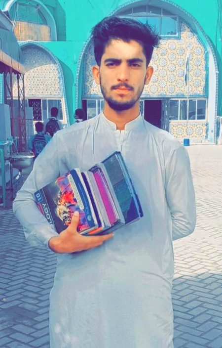 *ظلم  کرتی  ہیں تیری   یادیں  مجھ  پر قسم سے*💔
*سوجاؤ تو ُاٹھا دیتی ہیں جاگ جاؤ تو ُرولا دیتی ہیں*💔