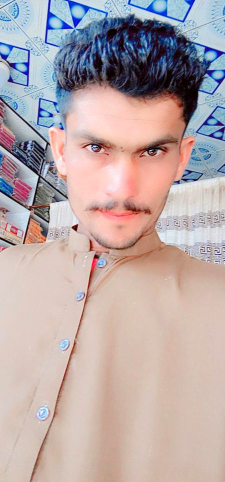 *منزل کو کیا خبر کے سفر نے کیا کیا چھینا ہے مجھ سے* 💔😥