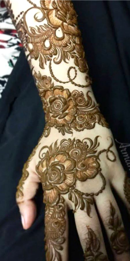 مہندی ڈیزائن