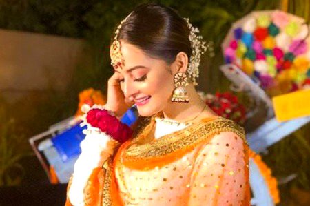 Pakistani Celebs image