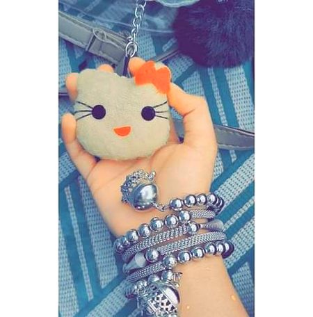 اس نے کہا میرے کانوں میں کچھ میٹھا بولو
میں نے بھی کہہ دیا
گلاب جامن تے برفی 🙈🙈🤭🙈🙈🤔