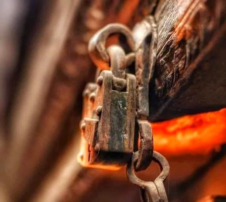 مُمکن ہَے ایساَوَقت ہوَ__تَرتیِب وقت میں!!!
 دَستَک کوتِیراّ ہاَتھ بَڑھے اور مِیرَا دَر نَہ ہُو؛!!💔.g5.i5