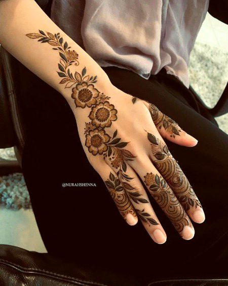 Mehndi Design image