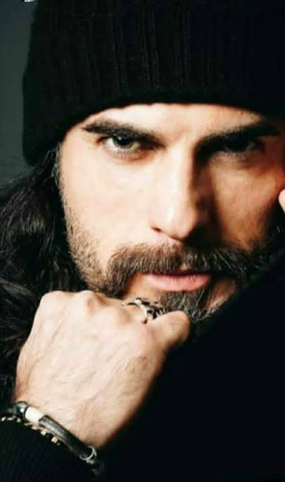 Turkish Celebs image