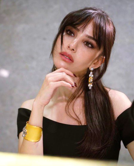 Turkish Celebs image