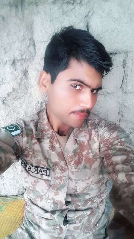 Kon khhta ha tri yad sa bekhaber hon.. MRI ankho sa poch mri rat ksa guzrti ha..