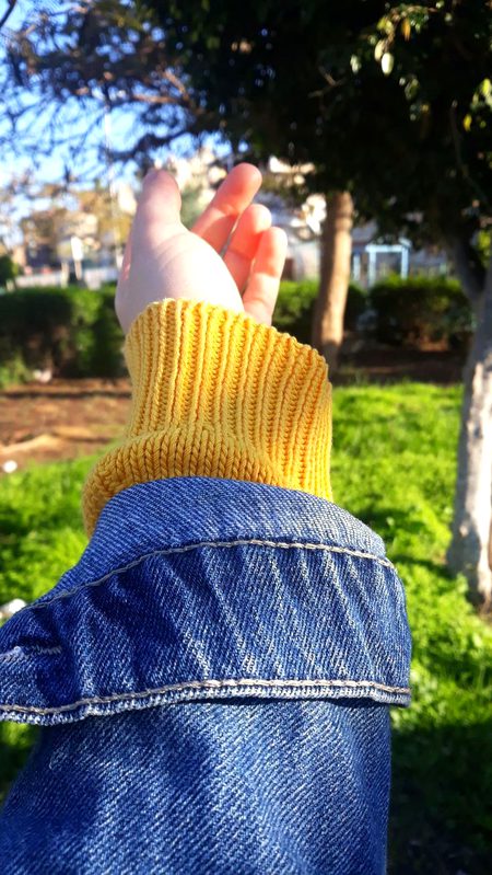 Sakun Sub Kuch Hasel Karna main
nahi hi Balki kuch Na Hotein 
huwa
bhi Razi Rhina mai hai