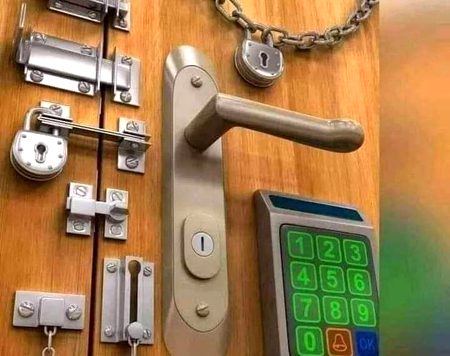 Heart of loyal girls after breakup. xD! I said loyal bruh!