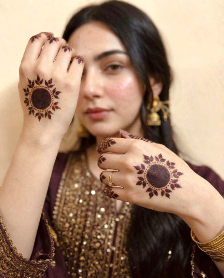 Mehndi design..