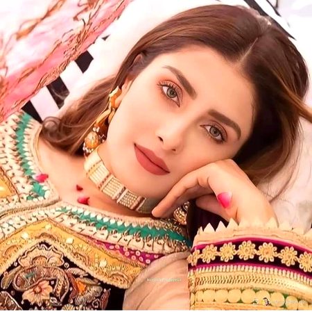 Pakistani Celebs image