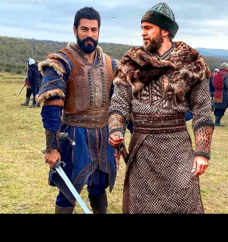 Turkish Celebs image