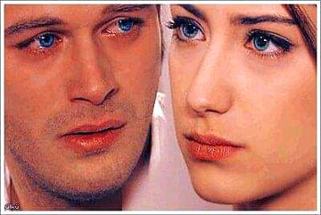 ﺯﺭﺍ ﺳﯽ ﺑﺎﺕ ﻫﻮﺗﯽ ﻫﮯ ﺗﻮ تنہا ﭼﮭﻮﮌ ﺟﺎﺗﮯ ﻫﯿﮟ💔
ﻣﺤﺒﺖ ﮐﺮ ﮐﮯ ﻟﻮﮔﻮﮞ ﺳﮯ ﺳﻨﺒﮭﺎﻟﯽ ﮐﯿﻮﮞ ﻧﮩﯿﮟ ﺟﺎﺗﯽ💔