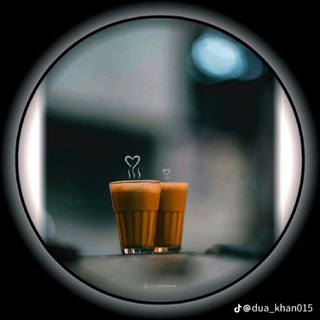 سکون اترتا ہے جسم میں اس کو پینے سے 
ہم چائے کو سانسوں میں شمار کرتے ہے