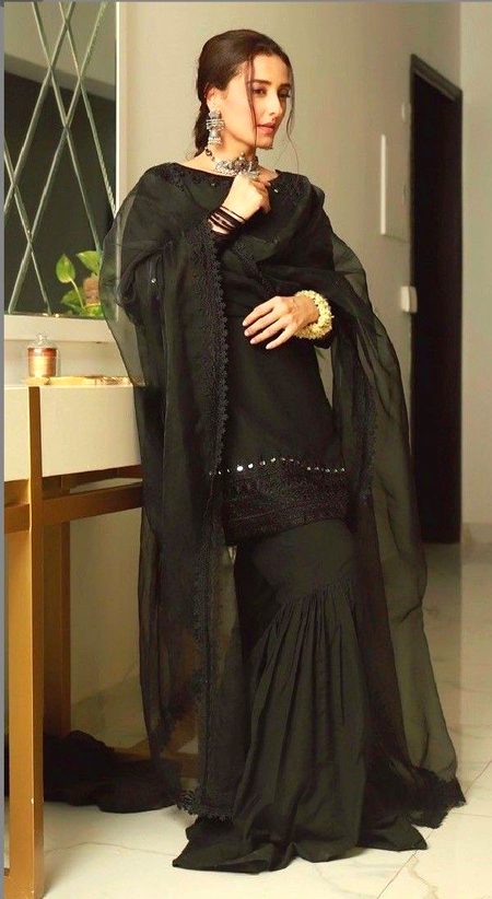 Pakistani Celebs image