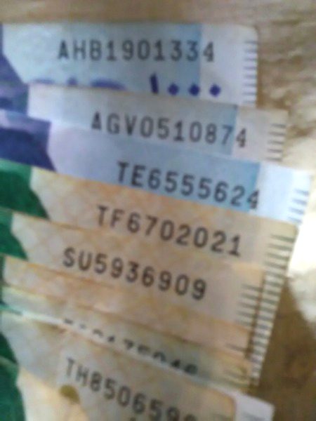 Mujhy na ap logon se ak bat Puchni the ye jo 1000 or 500 k not no hoty hi ksi 10 to ksi pe 9 ye kea chakr hi koi bta skta hi