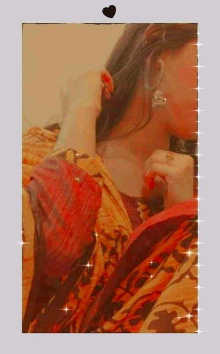 اس درد بھری حیات کی محرومیاں نہ پوچھ
    کیا کیا بتائیں تجھ کو کیا کیا نہ ہو سکا
🖤🔥