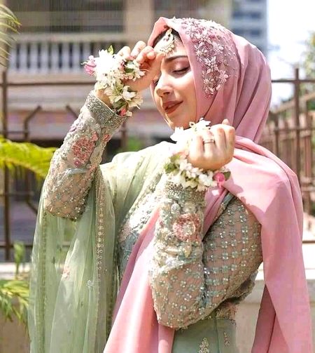 روح سے محسوس کریں لفظوں میں تمہارے کھو 
جاٸیں🥀
یہ عشق کا موسم ہے کہو تو تمہارے ہو جاٸیں🔥 Mahii 💔