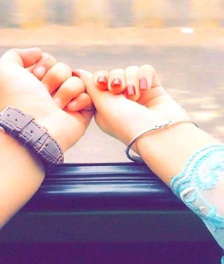 سو تجھ کو بوسہ بھی دوں گا تو گردن پہ
میری جاں میں تیری کمزوریوں سے کھیلوں گا❤❤
#wasi 💜