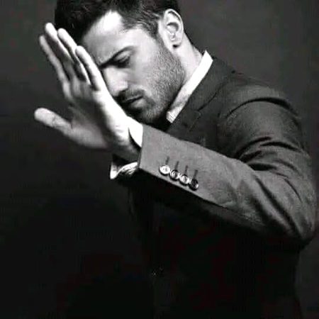 Ek hEE sAmjhnE waLa. Thaa mjh3 hay3 woh bh33 samjhdaar h0gyaa