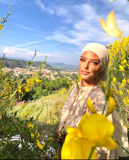 Beautiful People image