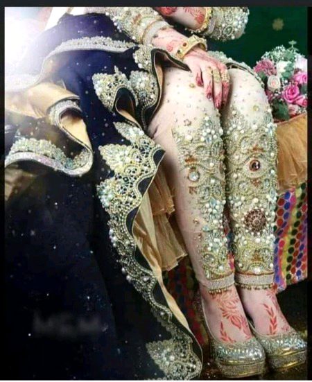 انسان صرف تمنا کر سکتا ہے 
ملتا وہی ہے جو مقدر میں لکھا ہوتا ہے