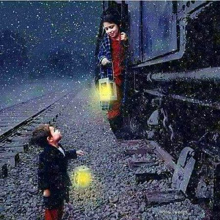 اُسے روکتے بھی تو کس لیے؟
وہ جو شہرِ دل تھا اُجڑ گیا 
وہ جو خواب تھا وہ بکھر گیا.
کبھی موسموں کی نظر لگی 
کبھی واہموں نے ڈرا دیا.
کبھی منزلوں کے سراب نے
ہمیں خاک ہی میں ملا دیا.
کبھی زندگی کی کتاب سے 
ہمیں جس نے چاہا مٹا دیا.
بس اسی لیے 
وہ جو جا رہا تھا تو دور تک.
اسے دیکھتے ہی رہے مگر
نہیں دی صدا.
اُسے روکتے بھی تو کس لیے؟🔥 Mahii 💔