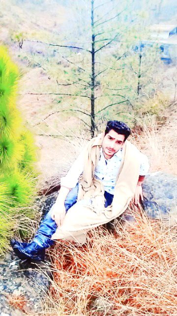 Aap yad kar k rotay hain mujhe...
Chorhye na mazaQ ki baten... .p1