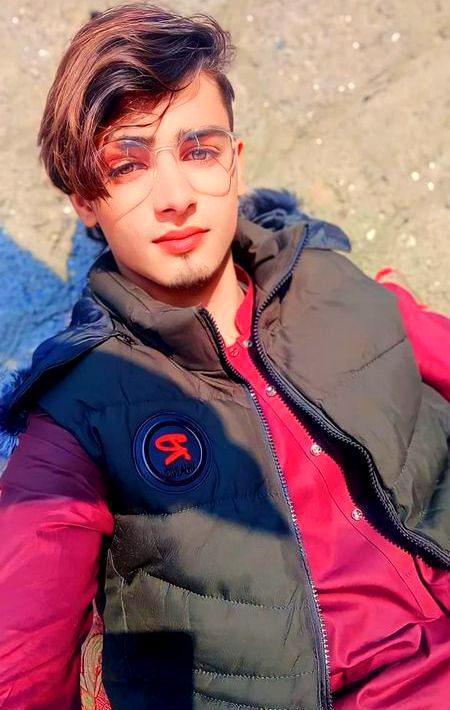 Beautiful People image