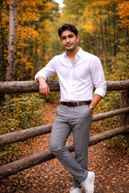 کبھی کبھی خاموشی اختیار کرو۔
خاموشی اکثر ایسے سوال پیدا کرتی ہے جو انسان کی
ویلیو بڑھا دیتے ہیں۔
mr perfect ✨💫