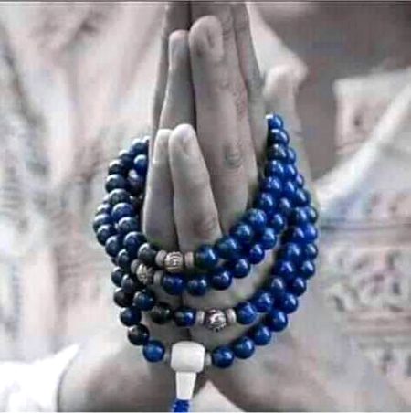 ﺣﺎﺳﺪ ﮨﮯ.ﺑﺪ ﮔﻤﺎﻥ ﮨﮯ.ﺗﮑﻠﯿﻒ ﻣﯿﮟ ﮨﮯ ﻭﮦ 
ﯾﺂ ﺭﺏ !ﻣﯿﺮﮮ ﺭﻗﯿﺐ ﮐﻮﺻﺒﺮِ ﺟﻤﯿﻞ ﺩﮮ🔥 Mahii 💔