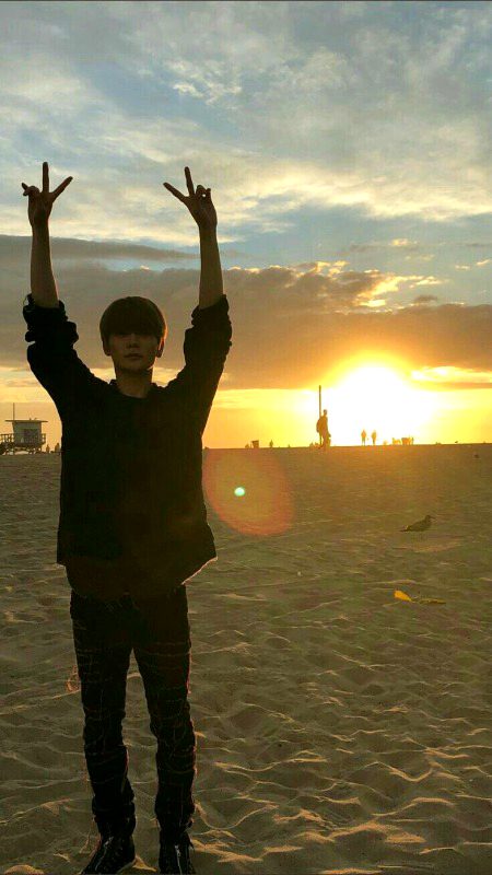 "" _((🌾 "" _😌kuch Is tarah se dekha ke usne mujhe kuxh Is tarah se dekha""-👌\\"ke main useh  Mohobbat karneh  peh Majboor hu Gayah" "🎗️Uske Ek Ishare Pe duniya tabha Karne peh Majboor hu Gayah""_)) 🌾 uske Is nazariyeh ko main pyaar Samajh betha",, 🥇"" _Isiliye Aaj Use Bewafa kehne peh Majboor Ho Gayah"_🎭