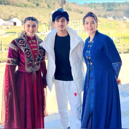 Turkish Celebs image