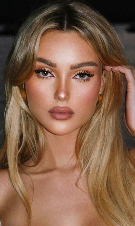 Beautiful People image