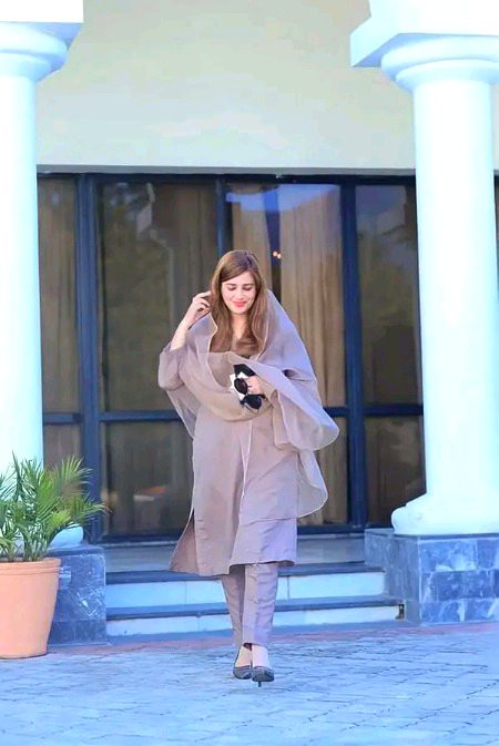 Beautiful People image