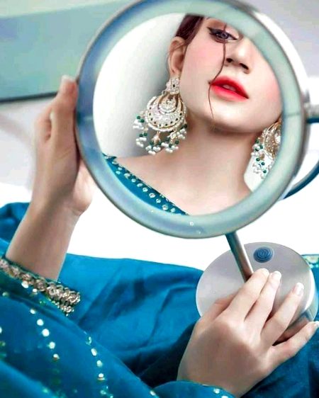Beautiful People image
