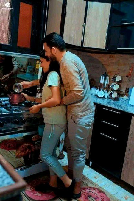 ہمسفر کا لاڈلا 
ہونا بھی قسمت کی بات ہے 
Jugnu